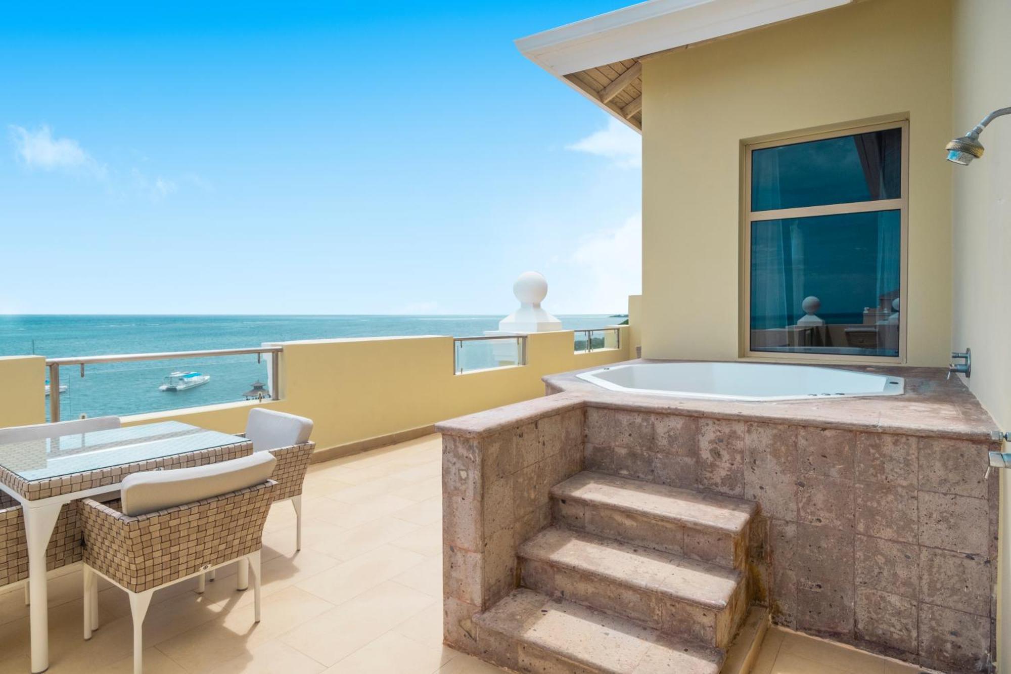 Iberostar Waves Rose Hall Beach Montego Bay Exterior foto